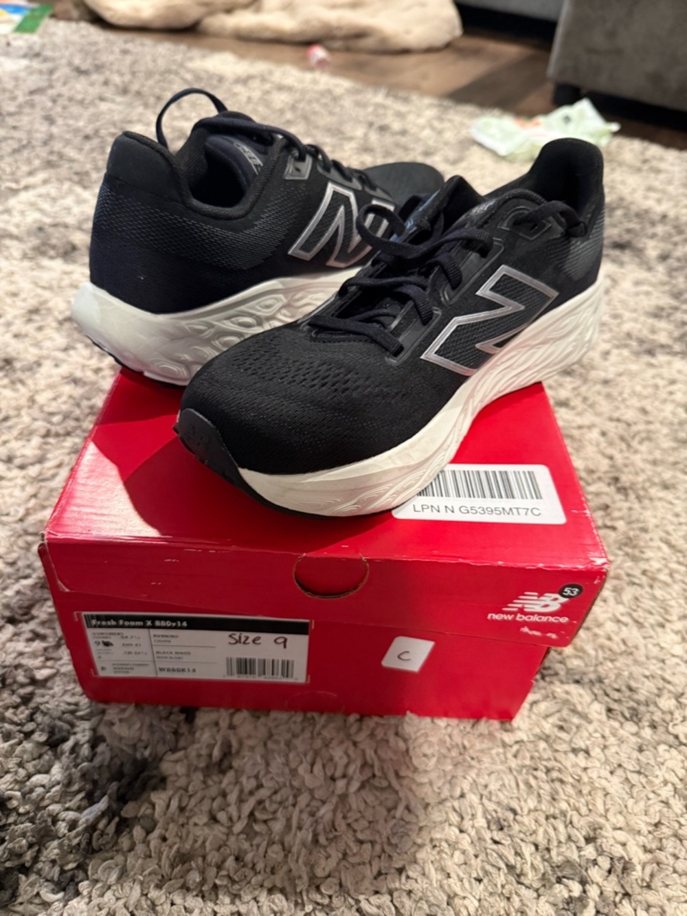 New Balance Black & White Men's Running Sneakers